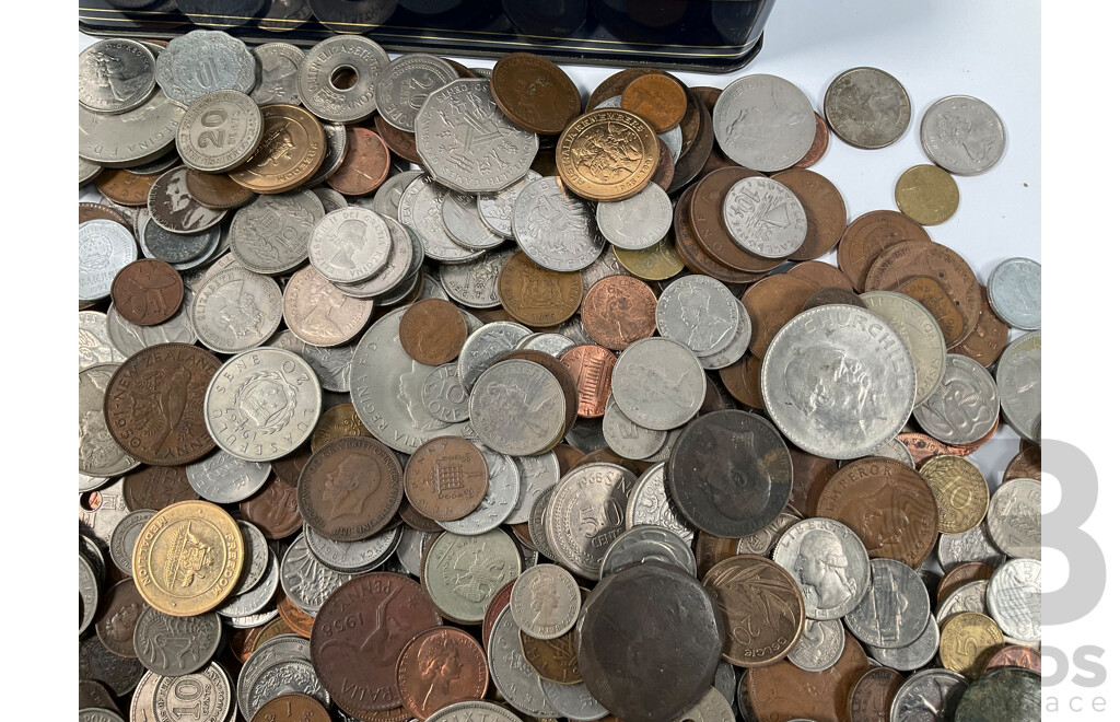 Collection of International Vintage Coins Including France, United Kingdom, Tonga, Thailand, Italy, New Zealand and More - Approximately 4.8 Kilograms
