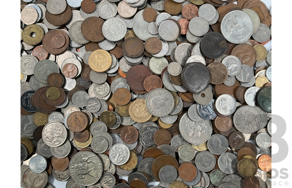 Collection of International Vintage Coins Including France, United Kingdom, Tonga, Thailand, Italy, New Zealand and More - Approximately 4.8 Kilograms