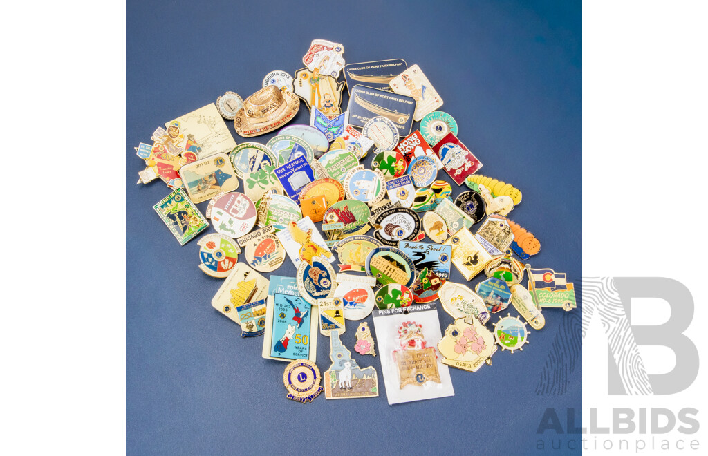 Collection of Lions Club Pins and Badges Including Hong Kong, British Isles, Ireland, Belfast, Peterborough, Western Samoa, Texas, Italy, Korea, Pin Trading Conventions and More