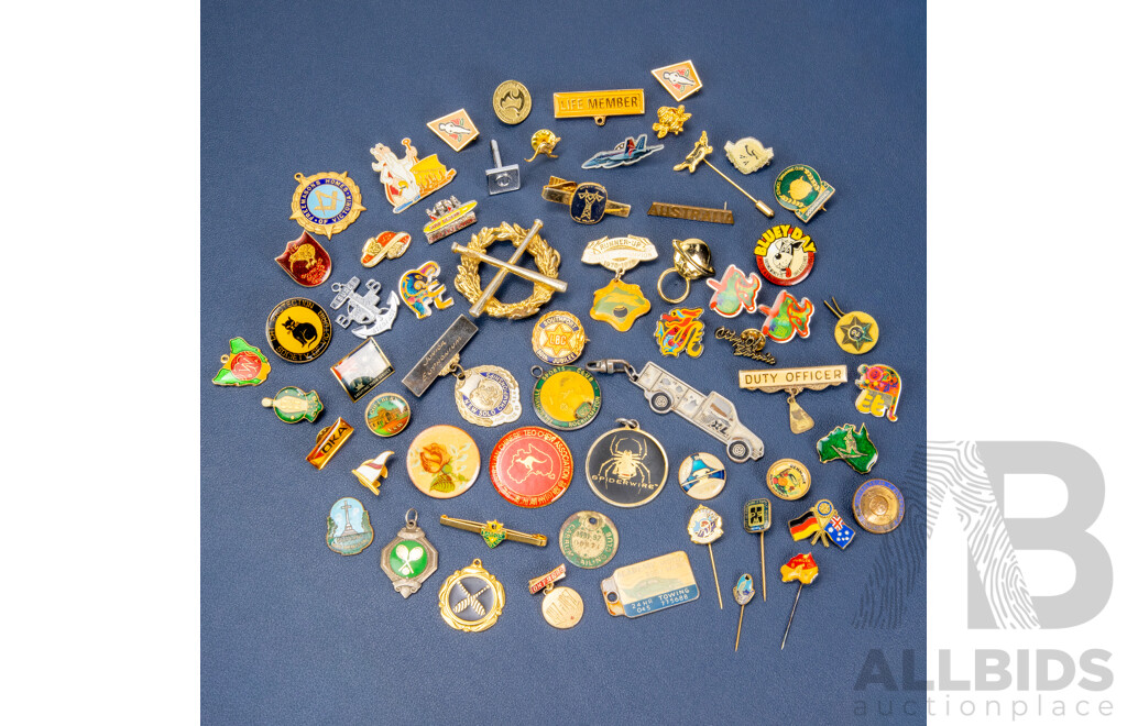 Collection of Vintage Pins, Badges, Clips and Key Rings Including Sporting Clubs, Duty Officer, Bluey Day, Surf Rescue and More
