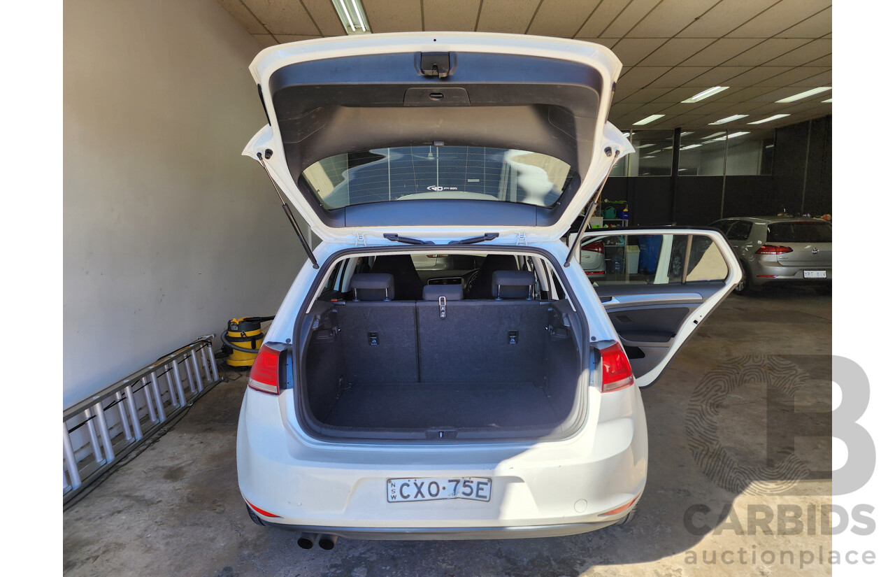 2/2015 Volkswagen Golf 90 TSI AU MY15 5d Hatchback White 1.4L