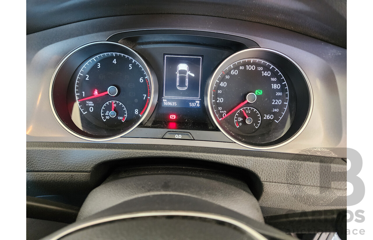 2/2015 Volkswagen Golf 90 TSI AU MY15 5d Hatchback White 1.4L