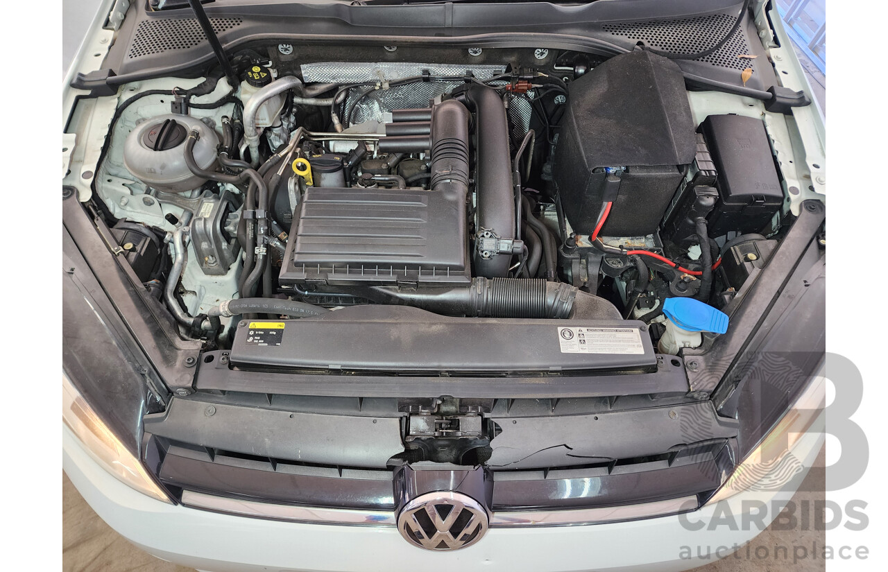 2/2015 Volkswagen Golf 90 TSI AU MY15 5d Hatchback White 1.4L