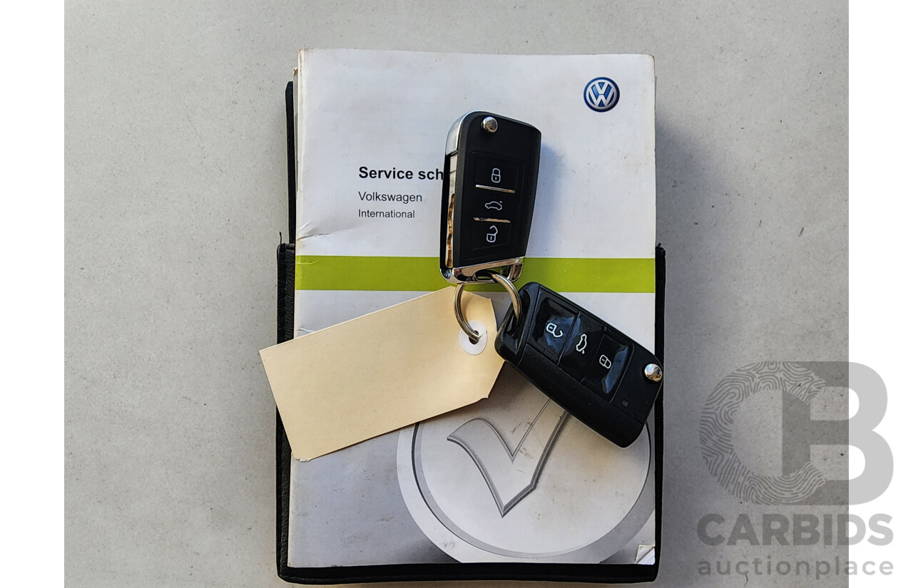 2/2015 Volkswagen Golf 90 TSI AU MY15 5d Hatchback White 1.4L