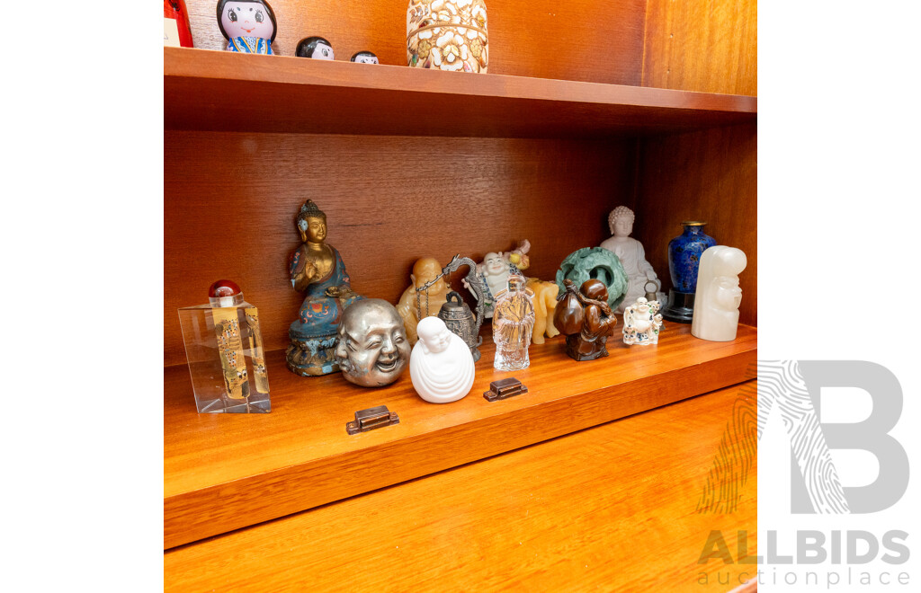 Good Mixed Lot of Oriental Collectables