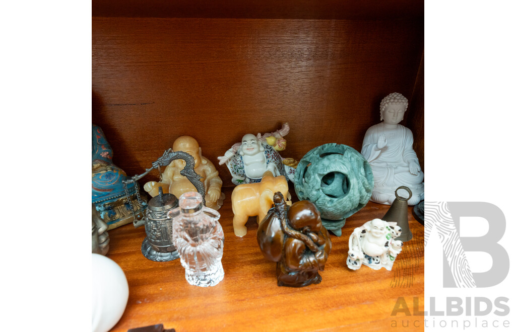 Good Mixed Lot of Oriental Collectables