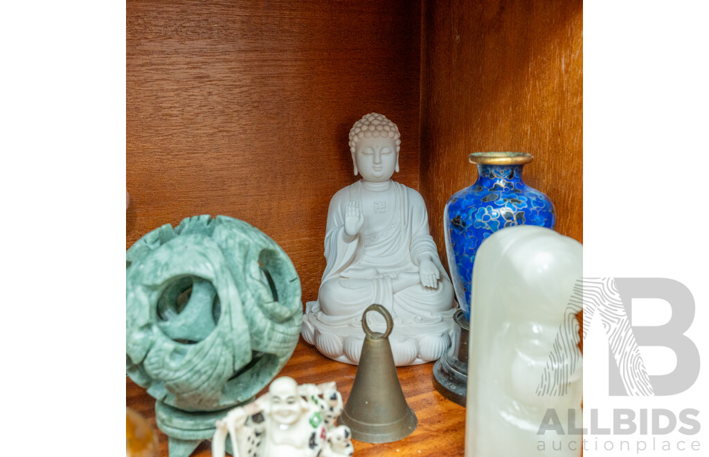 Good Mixed Lot of Oriental Collectables