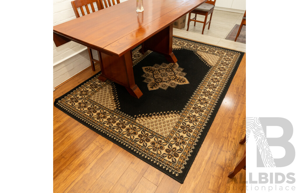 Modern Machine Made Woollen Rug