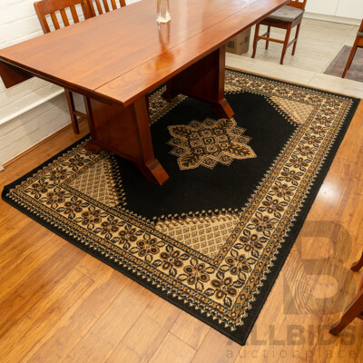 Modern Machine Made Woollen Rug