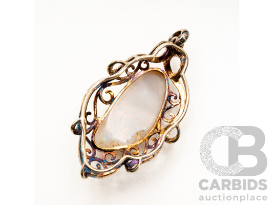 Gold Plated 925 Sterling Silver Pendant with a Lightning Ridge Opal