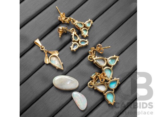 Collection of 14ct & 9ct Yellow Gold Lightning Ridge Opal Jewellery - Some Opals Have Damage
