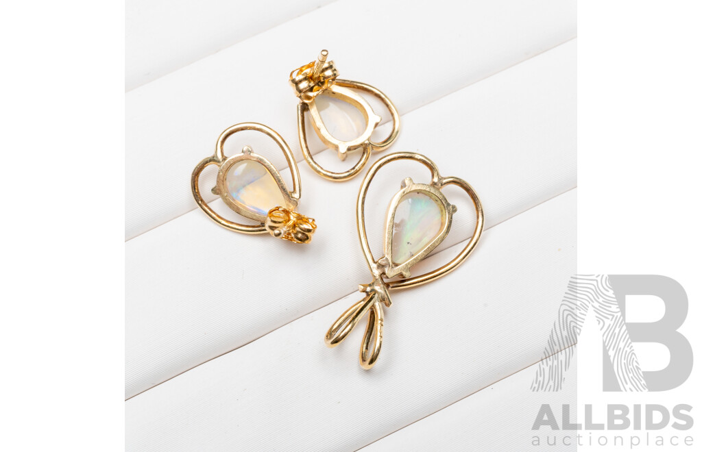 Gold Plated Lightning Ridge Opal Pendant and Earrings Set