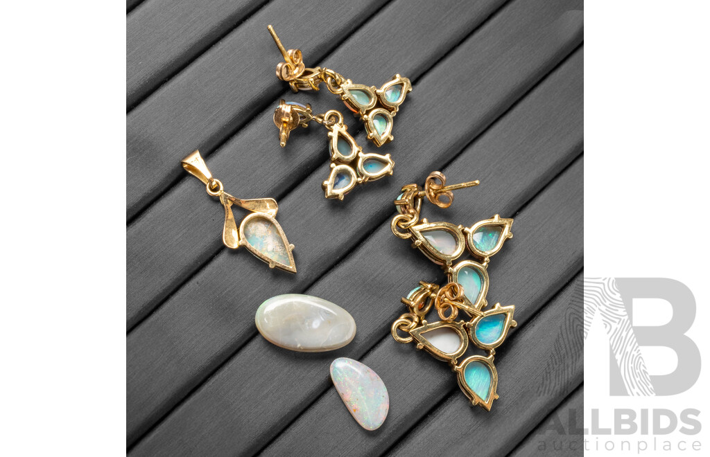 Collection of 14ct & 9ct Yellow Gold Lightning Ridge Opal Jewellery - Some Opals Have Damage