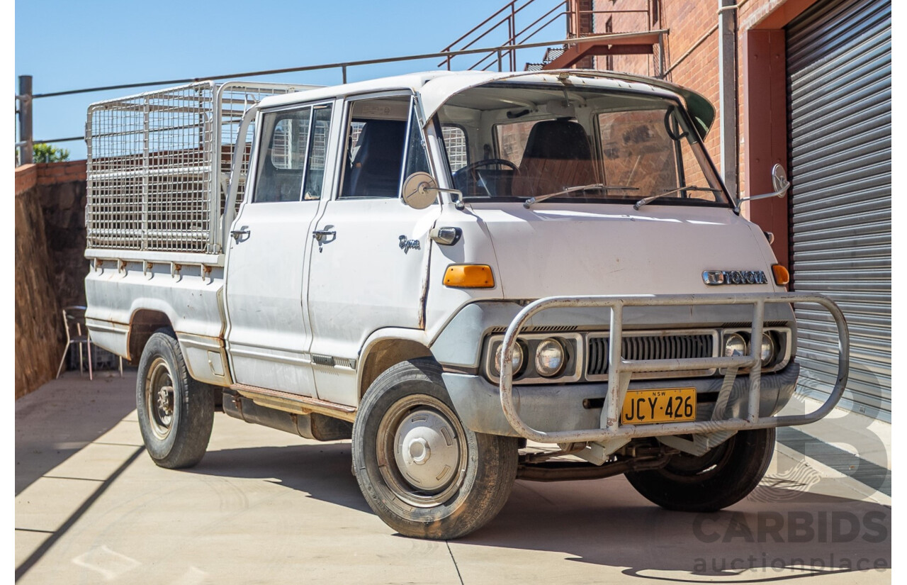 3/1977 Toyota Dyna 4d Tray Back Solid White 2.0L