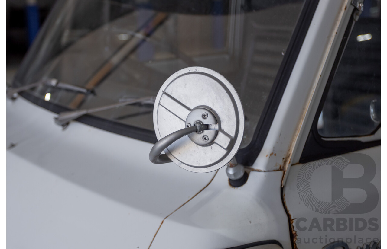 3/1977 Toyota Dyna 4d Tray Back Solid White 2.0L