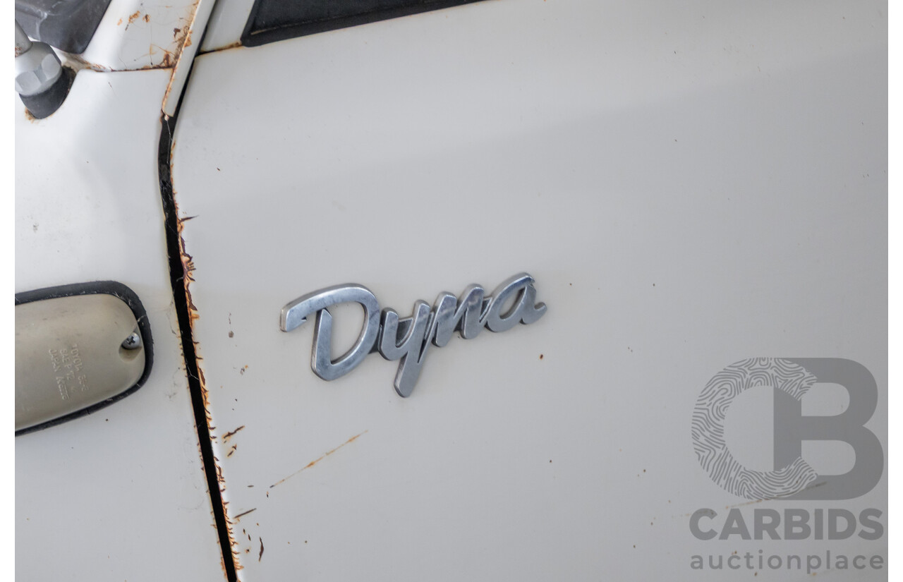 3/1977 Toyota Dyna 4d Tray Back Solid White 2.0L