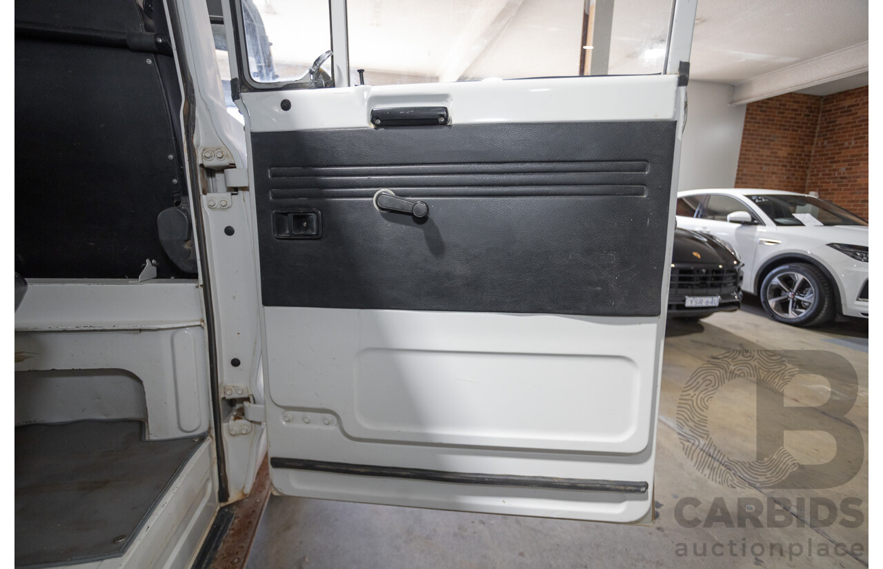 3/1977 Toyota Dyna 4d Tray Back Solid White 2.0L