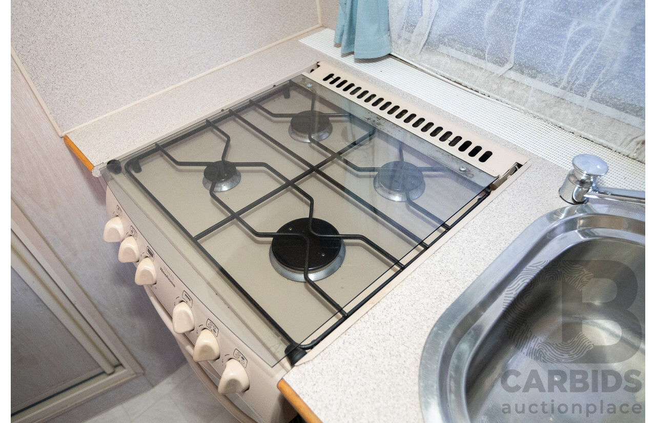 09/2000 Jayco Westport Caravan 18FT