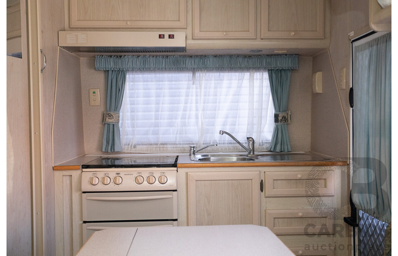 09/2000 Jayco Westport Caravan 18FT