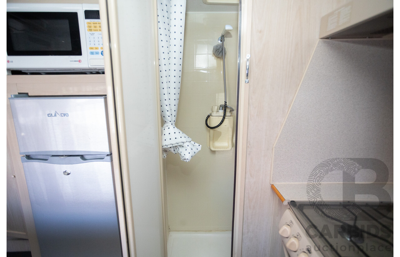 09/2000 Jayco Westport Caravan 18FT