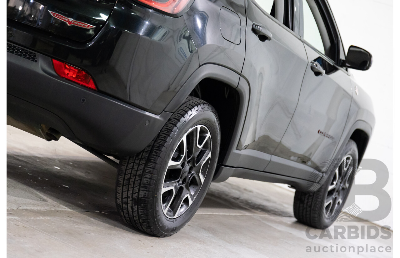 03/2021 Jeep Compass Trailhawk (4x4) M6 MY20 5d Wagon Brilliant Black Pearl Turbo 2.0L