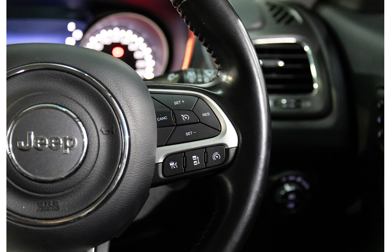 03/2021 Jeep Compass Trailhawk (4x4) M6 MY20 5d Wagon Brilliant Black Pearl Turbo 2.0L