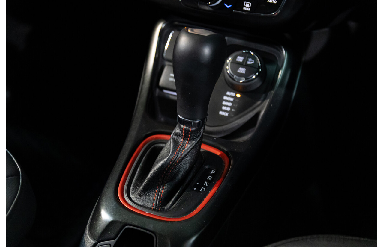 03/2021 Jeep Compass Trailhawk (4x4) M6 MY20 5d Wagon Brilliant Black Pearl Turbo 2.0L