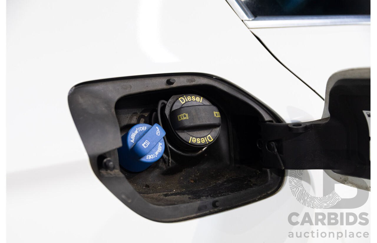 06/2016 Volkswagen Passat 140 TDI Highline (FWD) 3C MY16 4d Sedan Pure White Turbo Diesel 2.0L