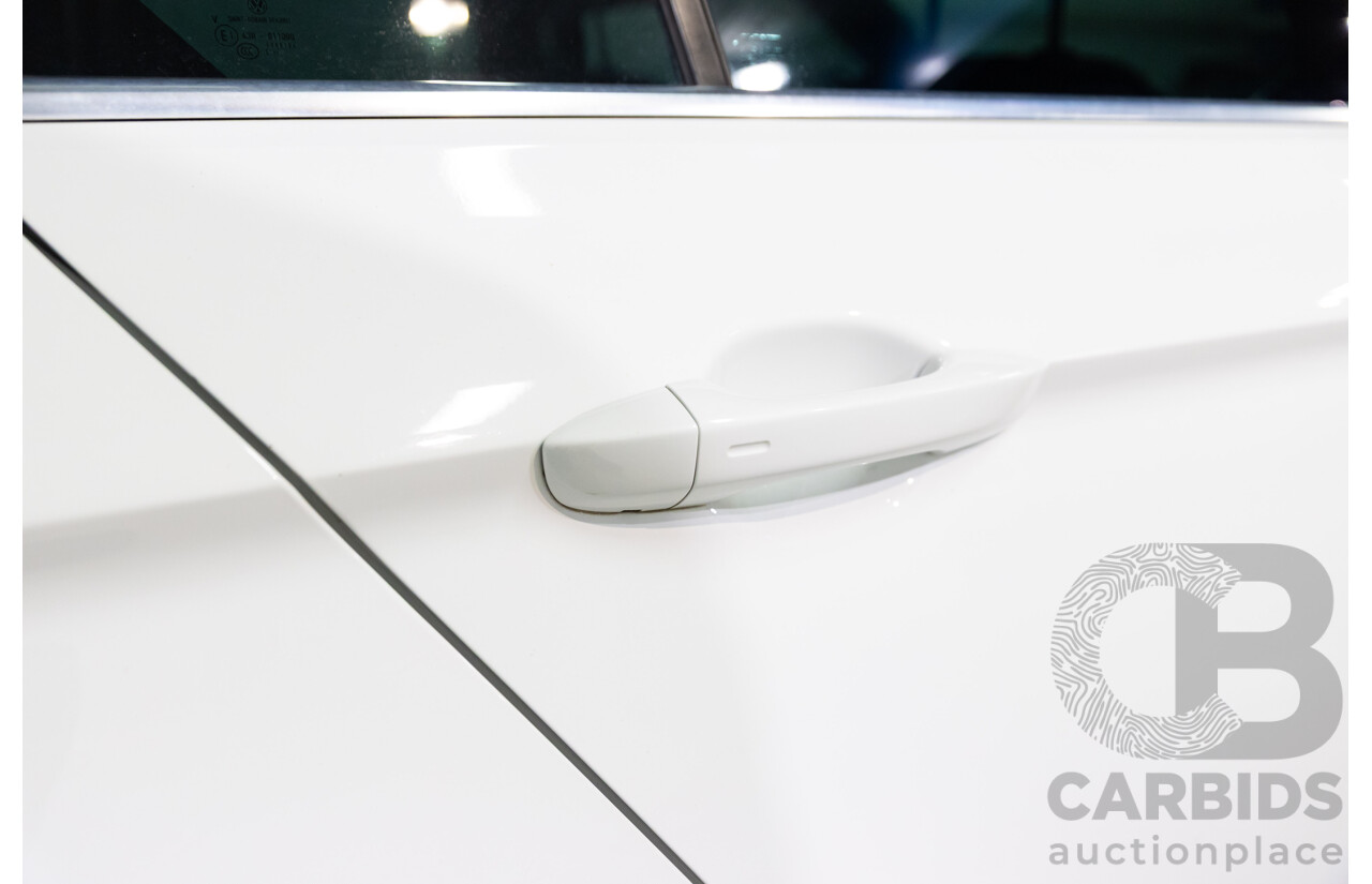 06/2016 Volkswagen Passat 140 TDI Highline (FWD) 3C MY16 4d Sedan Pure White Turbo Diesel 2.0L