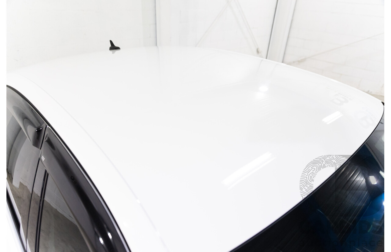 06/2016 Volkswagen Passat 140 TDI Highline (FWD) 3C MY16 4d Sedan Pure White Turbo Diesel 2.0L