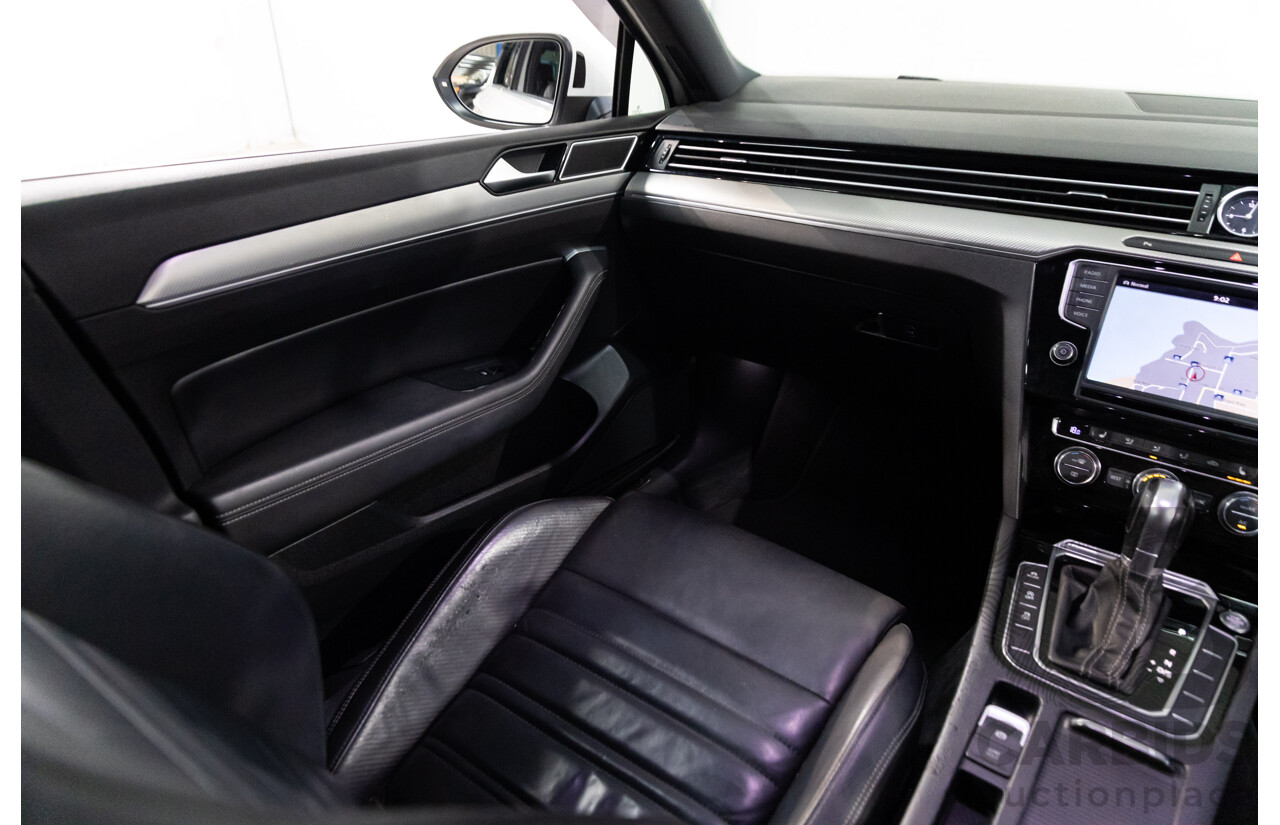 06/2016 Volkswagen Passat 140 TDI Highline (FWD) 3C MY16 4d Sedan Pure White Turbo Diesel 2.0L