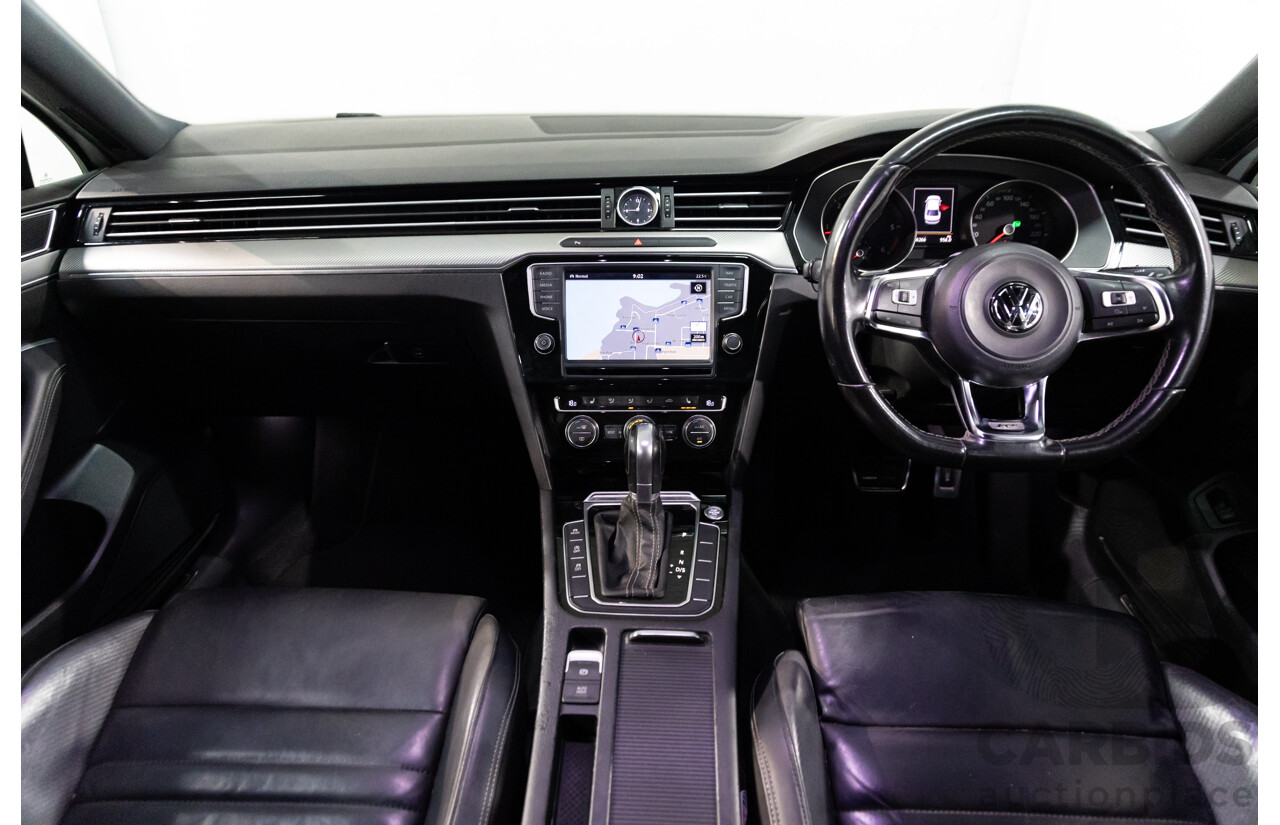 06/2016 Volkswagen Passat 140 TDI Highline (FWD) 3C MY16 4d Sedan Pure White Turbo Diesel 2.0L