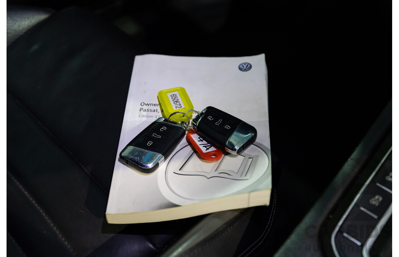 06/2016 Volkswagen Passat 140 TDI Highline (FWD) 3C MY16 4d Sedan Pure White Turbo Diesel 2.0L