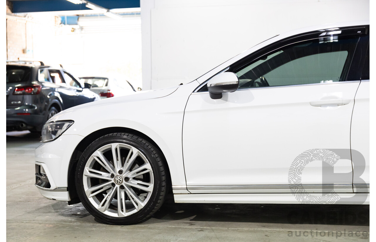 06/2016 Volkswagen Passat 140 TDI Highline (FWD) 3C MY16 4d Sedan Pure White Turbo Diesel 2.0L
