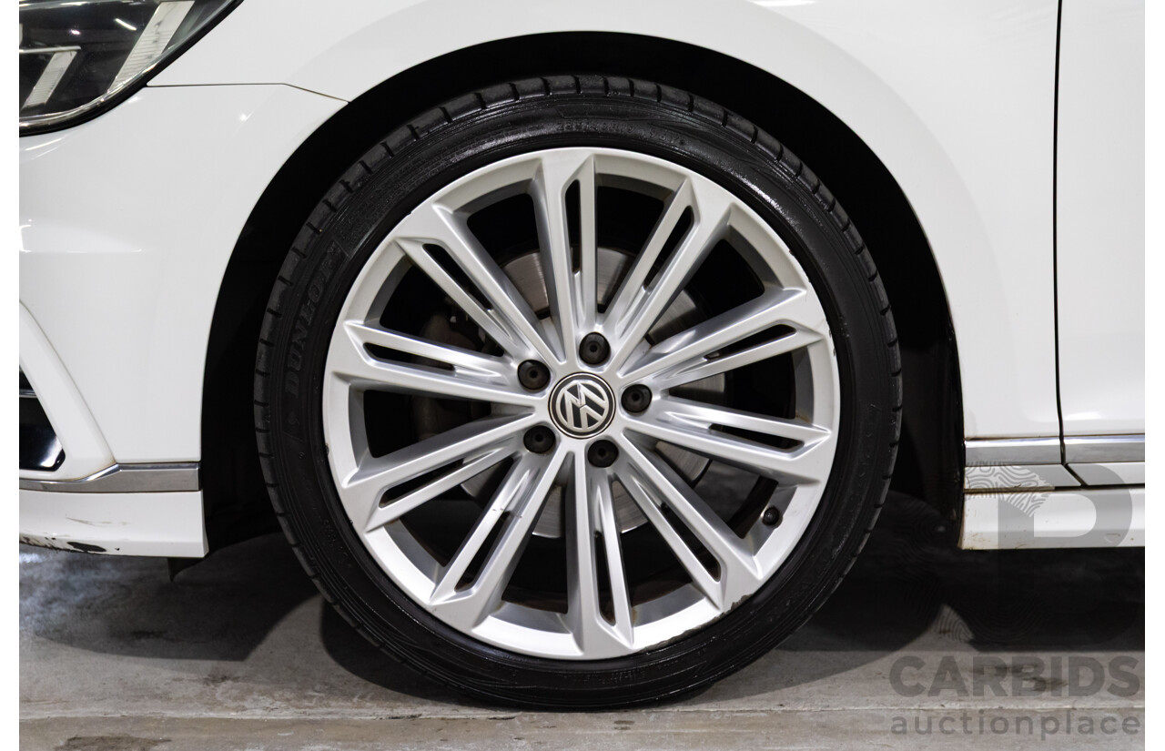 06/2016 Volkswagen Passat 140 TDI Highline (FWD) 3C MY16 4d Sedan Pure White Turbo Diesel 2.0L