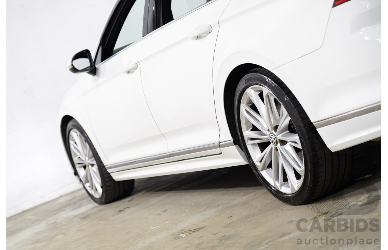 06/2016 Volkswagen Passat 140 TDI Highline (FWD) 3C MY16 4d Sedan Pure White Turbo Diesel 2.0L