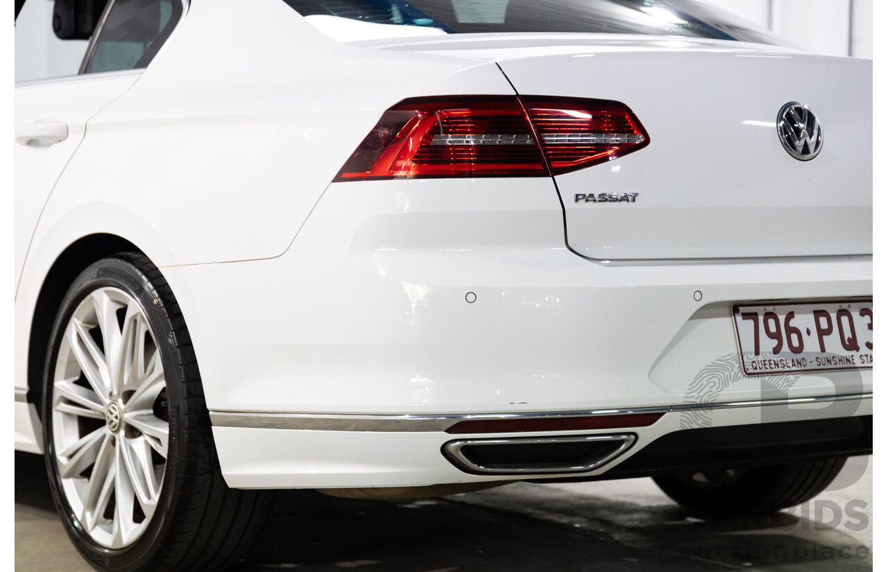 06/2016 Volkswagen Passat 140 TDI Highline (FWD) 3C MY16 4d Sedan Pure White Turbo Diesel 2.0L