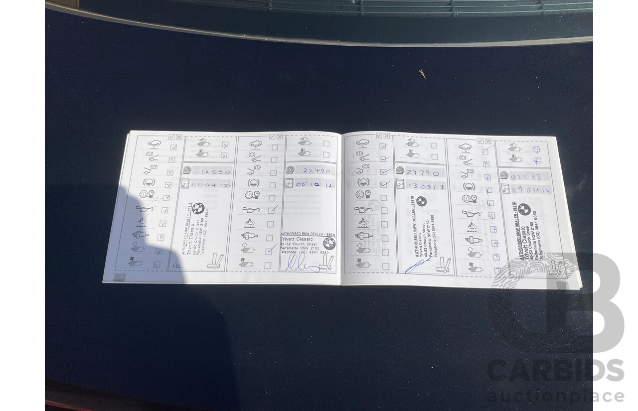 5/2011 BMW 320i E90 MY11 4d Sedan Black 2.0L