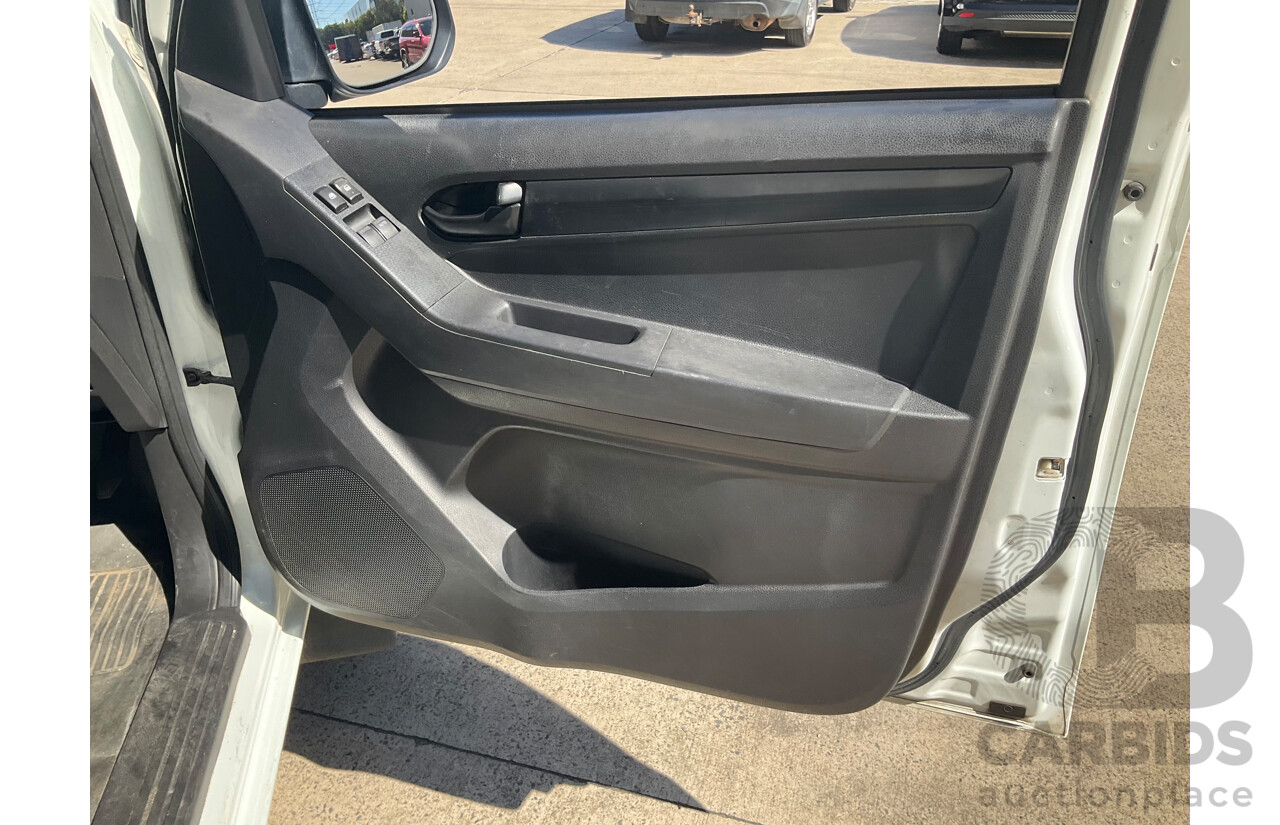 09/2016 Isuzu D-Max SX HI-RIDE (4x2) RWD TF MY15.5 C/Chas White Turbo Diesel 3.0L
