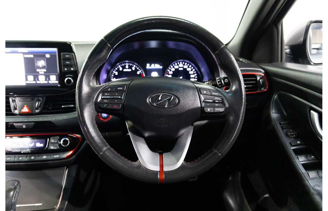 02/2018 Hyundai i30 SR (FWD) PD 4d Hatchback Sparkling Metal Metallic Turbo 1.6L