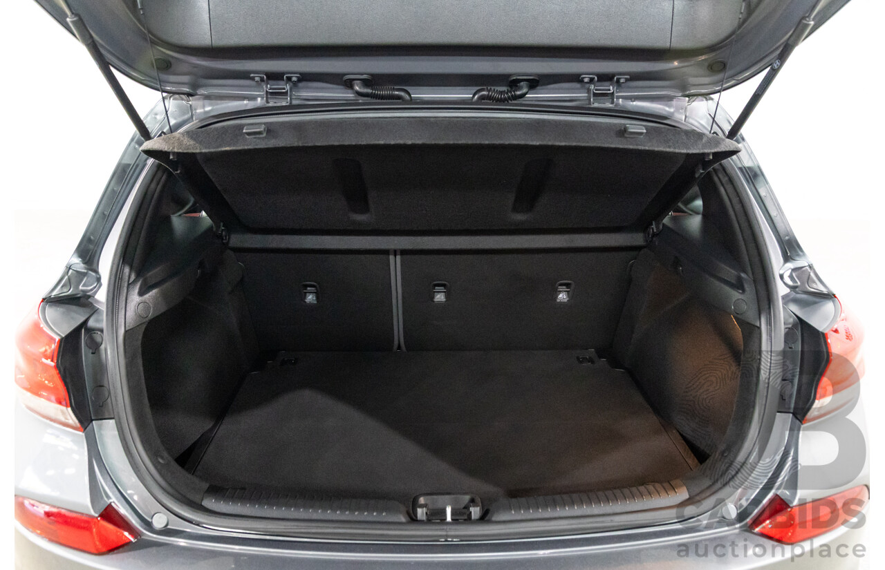 02/2018 Hyundai i30 SR (FWD) PD 4d Hatchback Sparkling Metal Metallic Turbo 1.6L