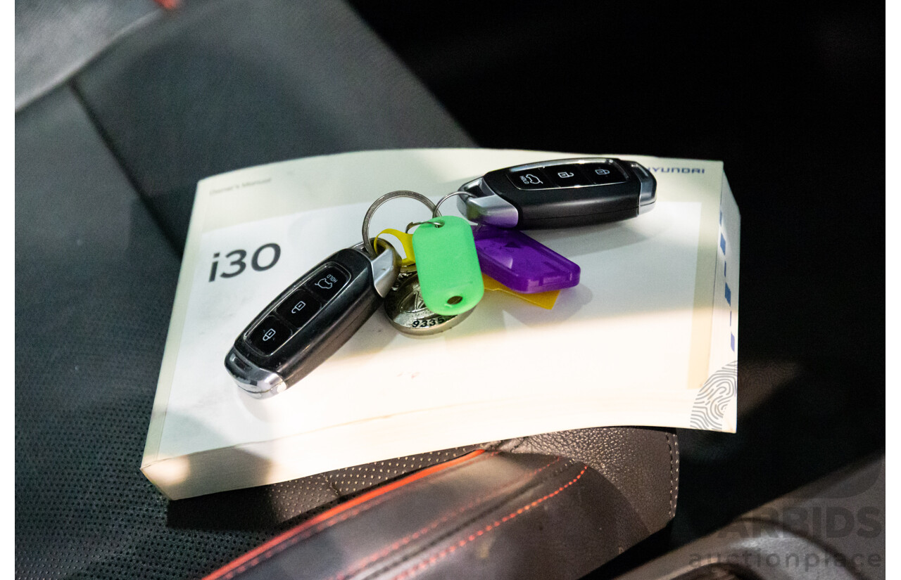 02/2018 Hyundai i30 SR (FWD) PD 4d Hatchback Sparkling Metal Metallic Turbo 1.6L