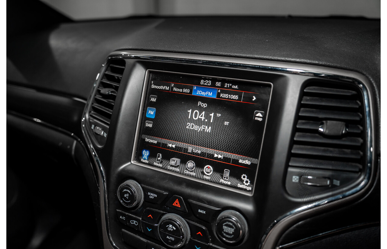 11/2016 Jeep Grand Cherokee Limited (4x4) WK MY15 4d Wagon Bright White V6 3.6L