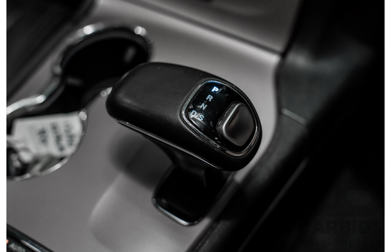 11/2016 Jeep Grand Cherokee Limited (4x4) WK MY15 4d Wagon Bright White V6 3.6L