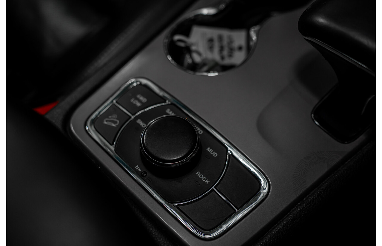 11/2016 Jeep Grand Cherokee Limited (4x4) WK MY15 4d Wagon Bright White V6 3.6L