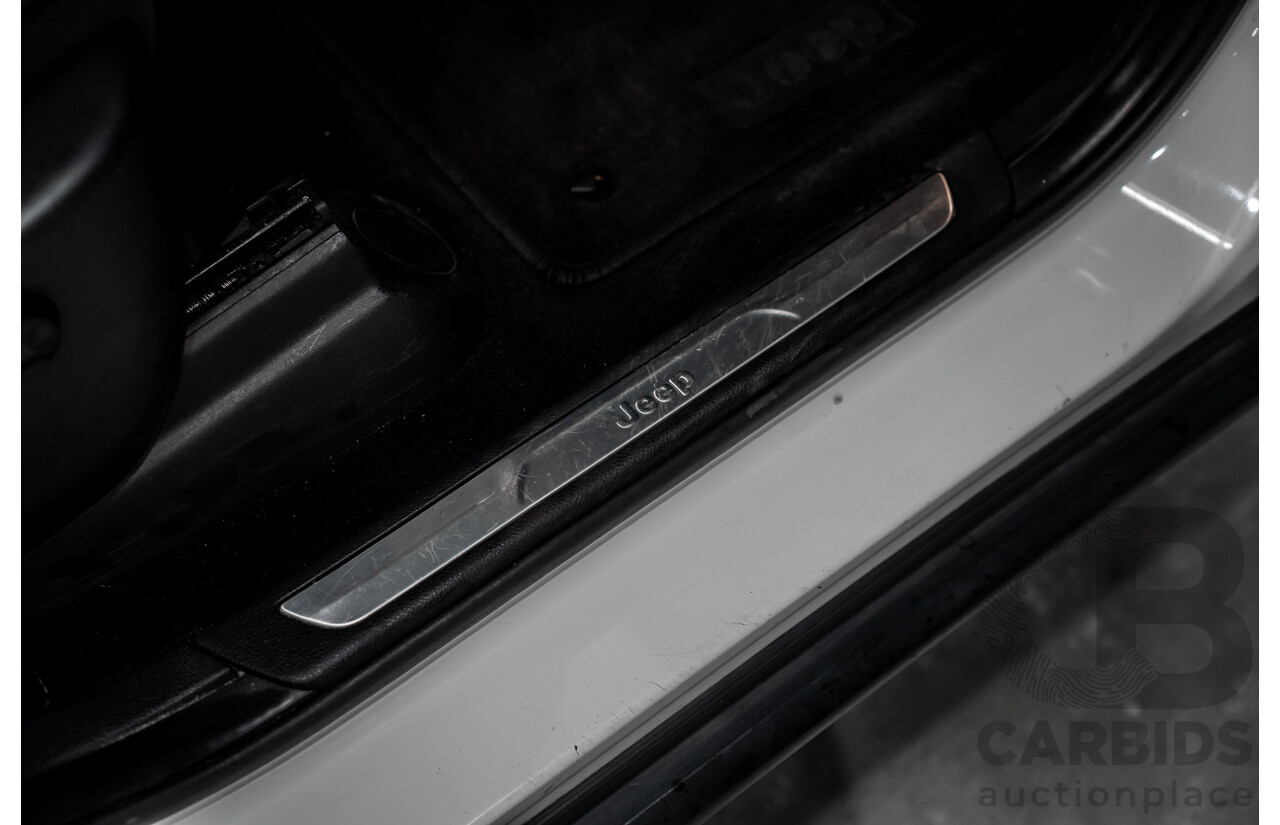 11/2016 Jeep Grand Cherokee Limited (4x4) WK MY15 4d Wagon Bright White V6 3.6L