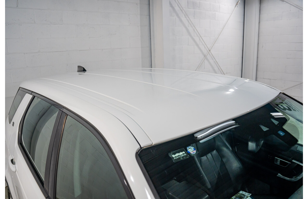 10/2017 Land Rover Discovery Sport TD4 HSE (110kW AWD) 5 Seat L550 MY18 4D Wagon Fuji White Turbo Diesel 2.0L