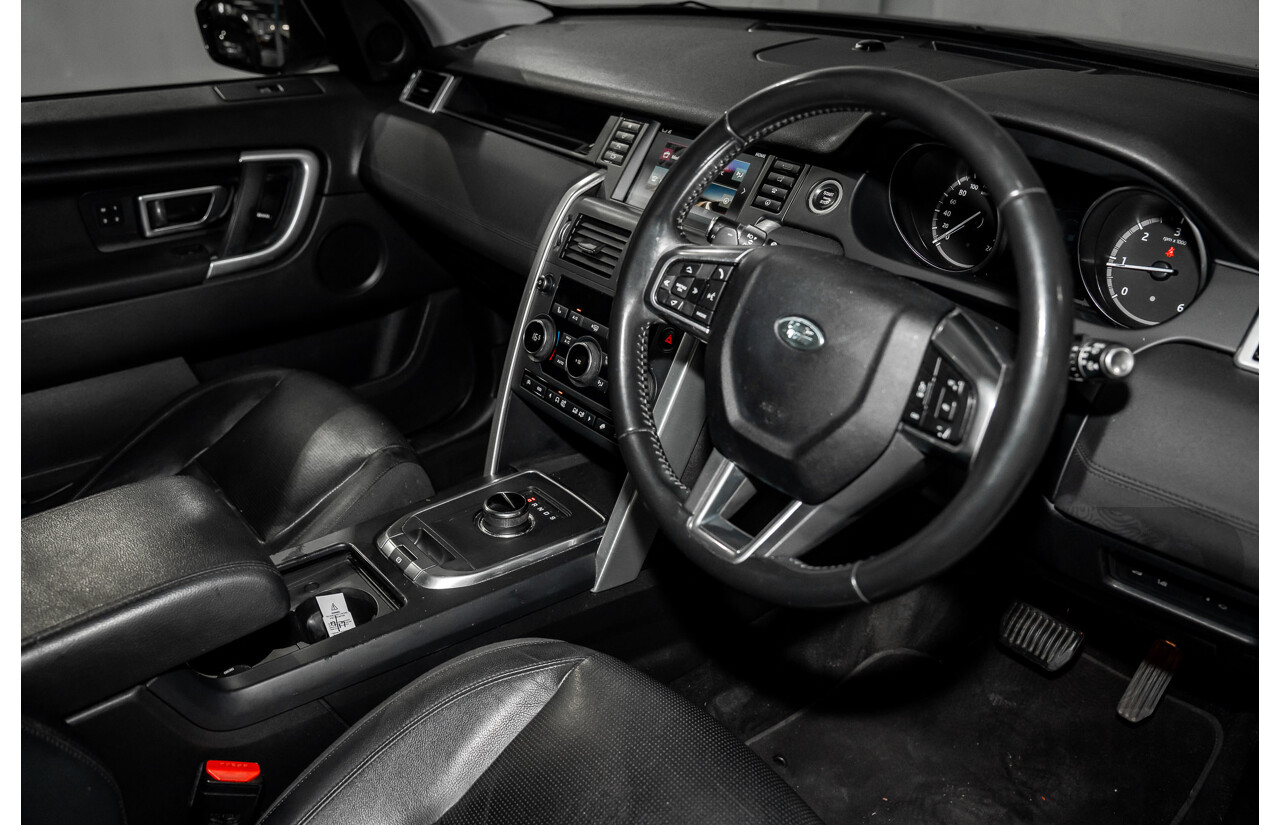 10/2017 Land Rover Discovery Sport TD4 HSE (110kW AWD) 5 Seat L550 MY18 4D Wagon Fuji White Turbo Diesel 2.0L