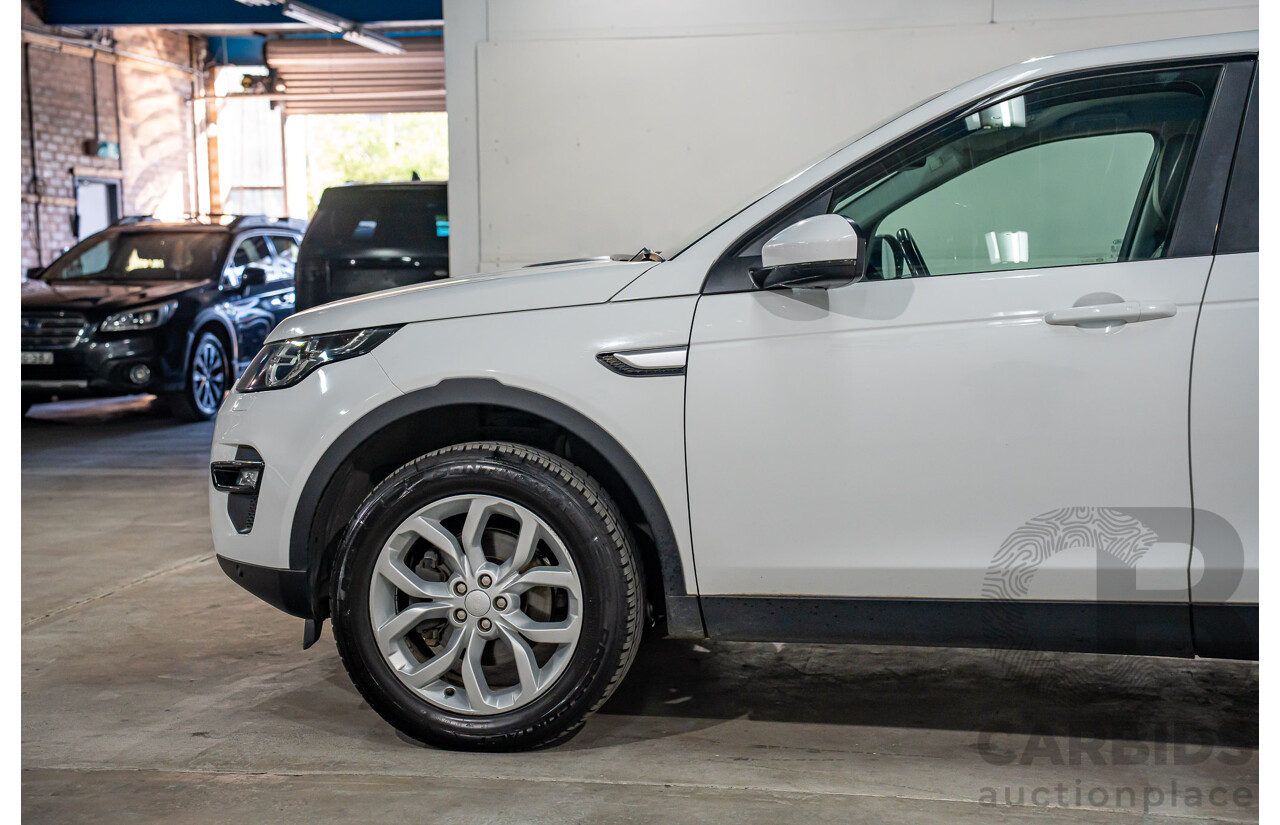 10/2017 Land Rover Discovery Sport TD4 HSE (110kW AWD) 5 Seat L550 MY18 4D Wagon Fuji White Turbo Diesel 2.0L