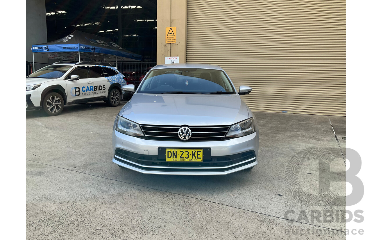 1/2015 Volkswagen Jetta 118 TSI Comfortline 1KM MY15 4d Sedan Silver Twincharged 1.4L